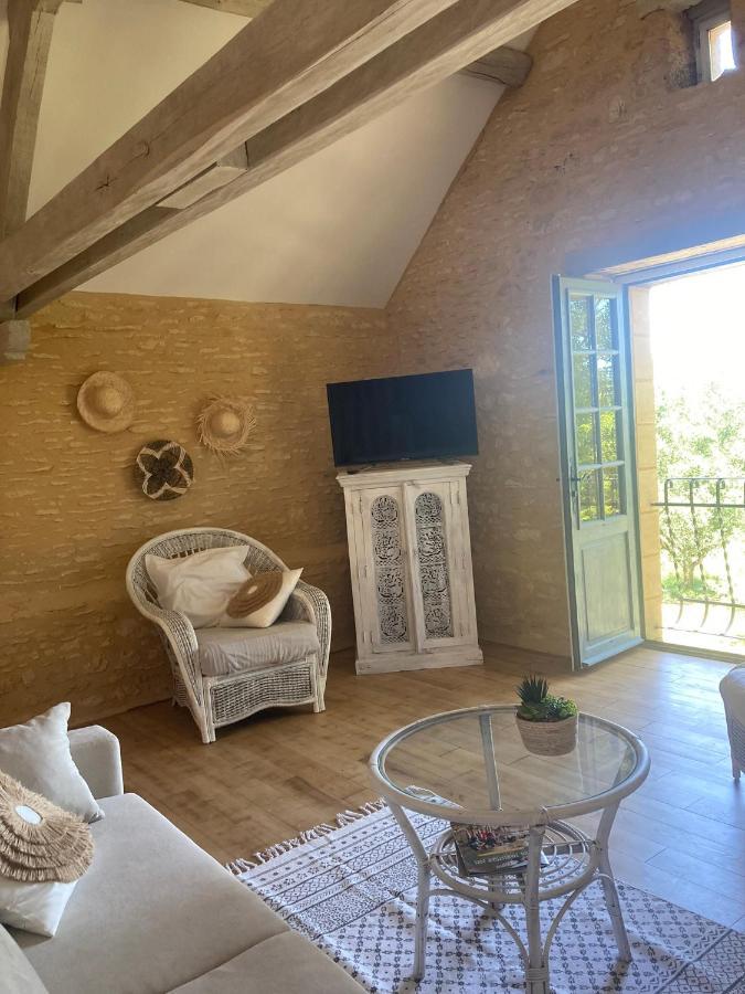 Logis Des 4 Fees Et Son Bain Nordique Villa Sainte-Nathalène Exteriör bild